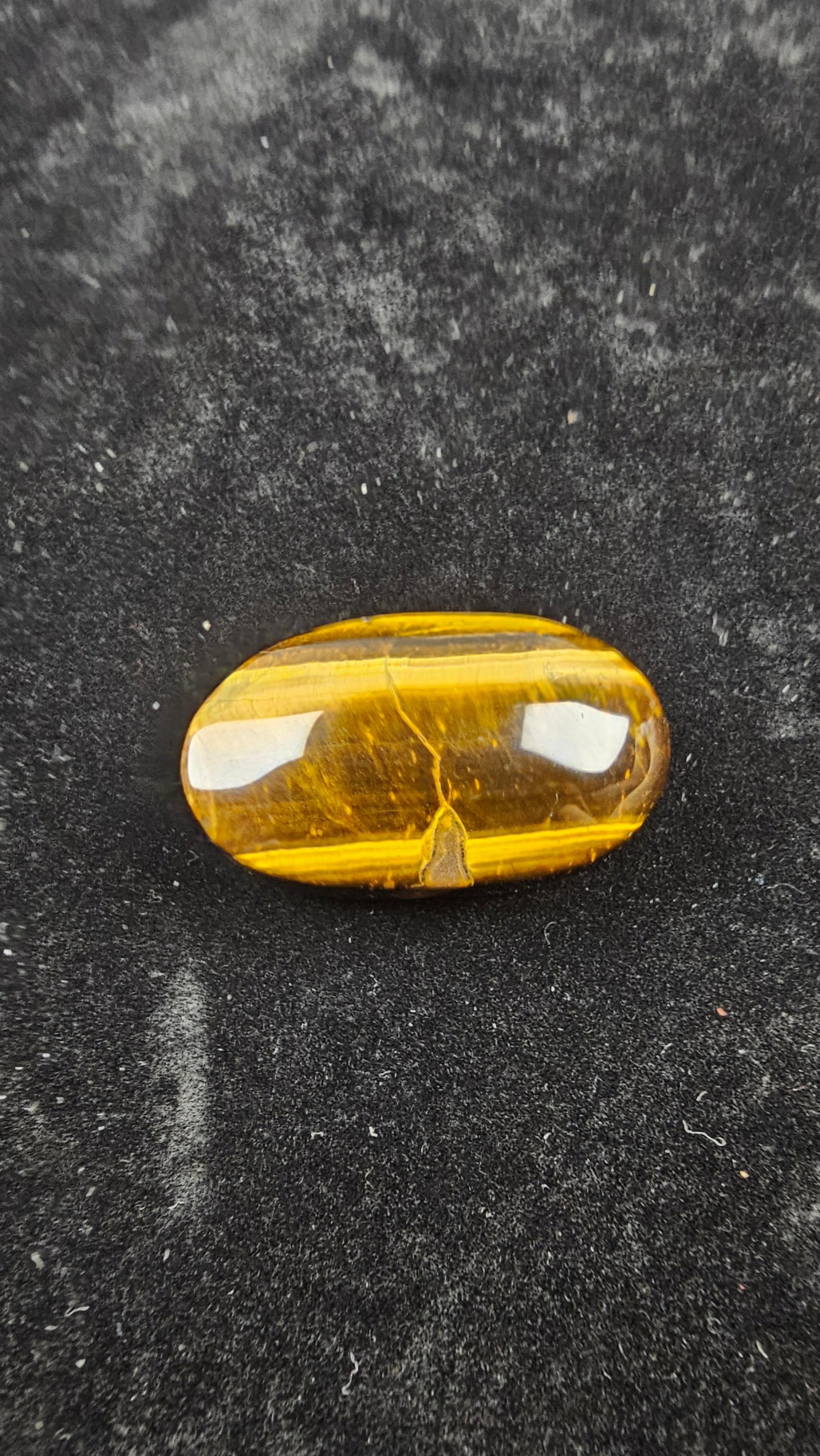“Tiger’s Eye Polished Oval Tumble | Chakra Cleansing, Protection and Courage Stone
