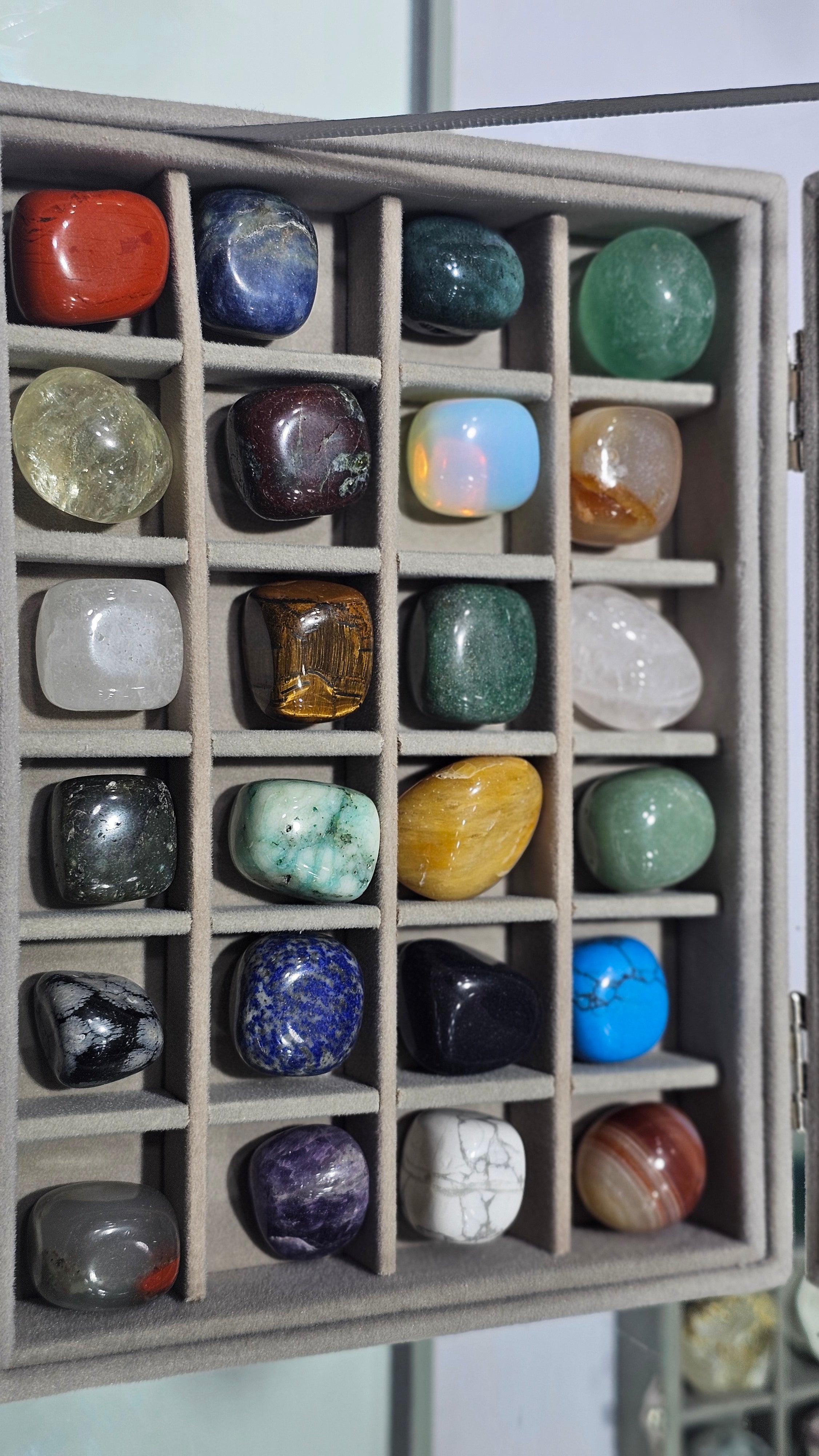 Amazing Crystal Tumble Stone Collection – 20 Polished Healing Gems