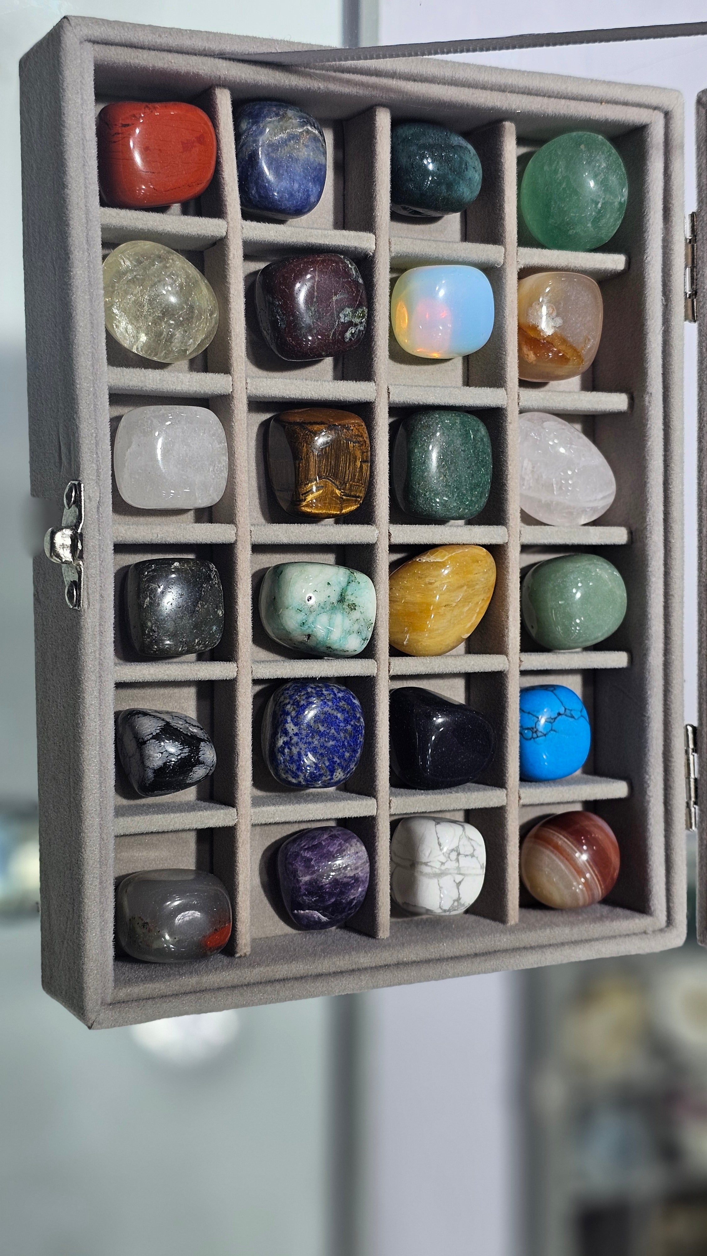 Amazing Crystal Tumble Stone Collection – 20 Polished Healing Gems