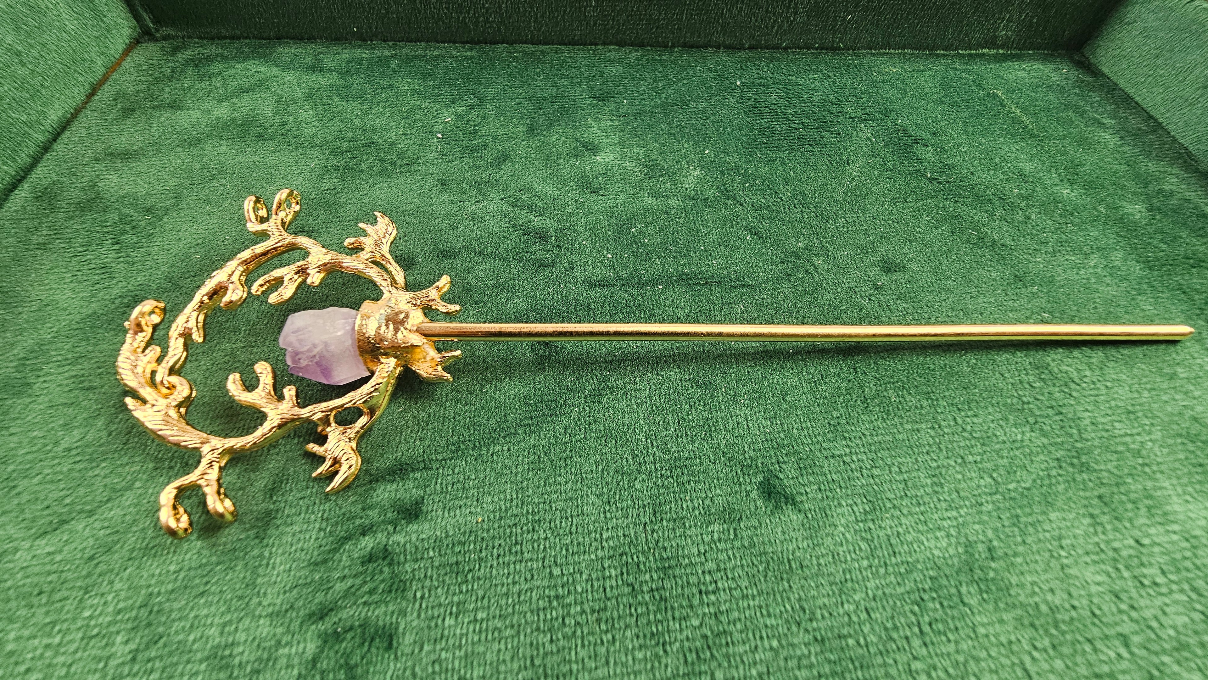 Amethyst Hair Stick — Elegant Gold Hairpin with Natural Purple Crystal