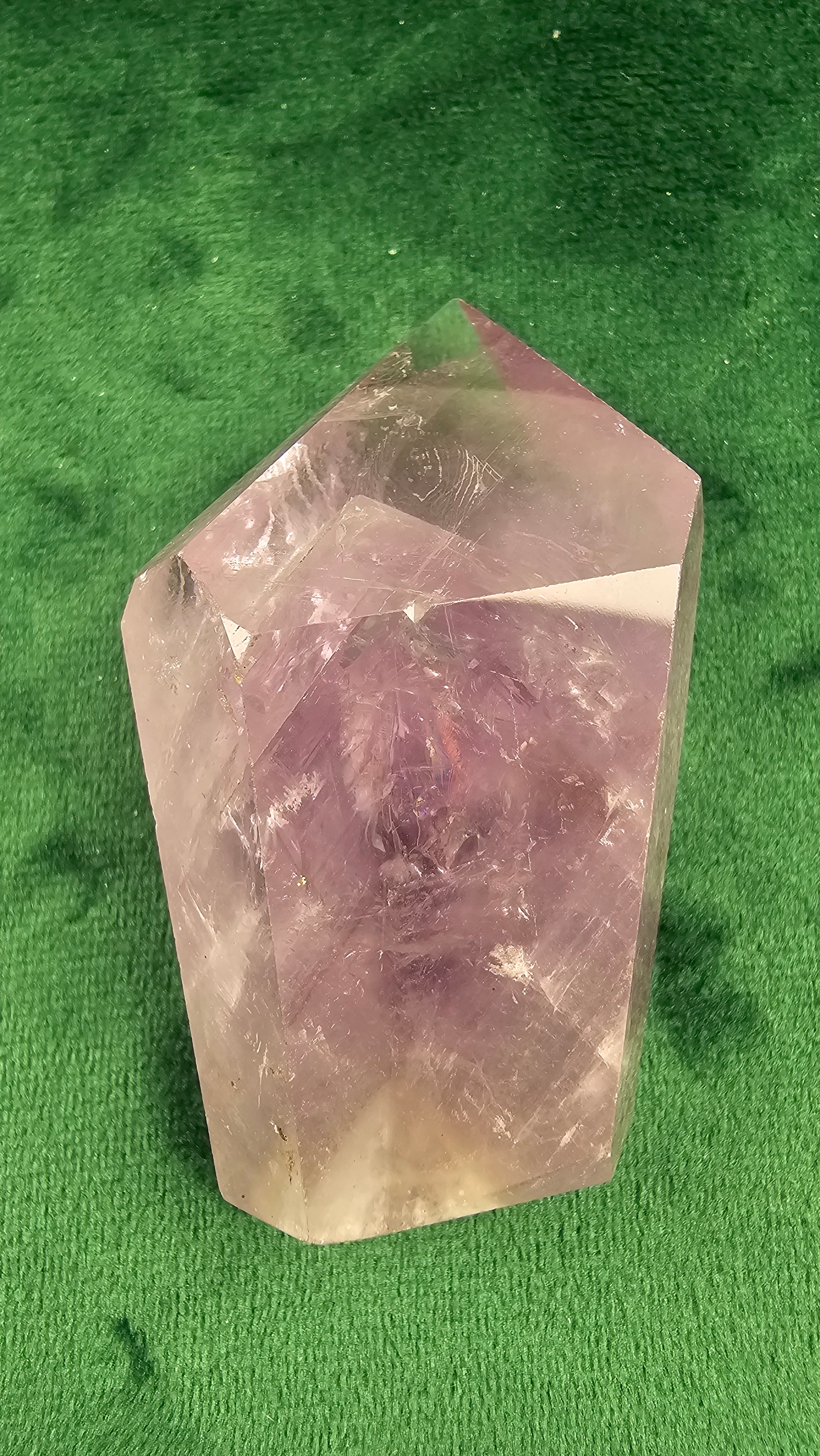 Mysterious Amethyst Pyramid | Healing Crystal for Peace, Clarity and Meditation (Feburary Birthstone, Aquarius, Fengsui and more!)