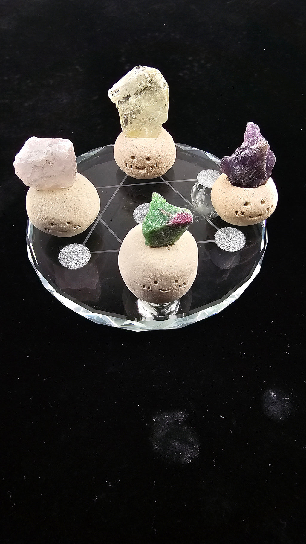 Crystal Cute Faces Plant Shaped Decor – Adorable Mini Crystal Ornament