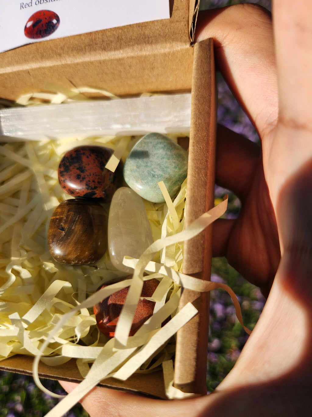 Leo Crystal Set — Confidence & Strength Healing Stones with Selenite Charging Bar, Zodiac Crystal Gift Box (July 23 – August 22)