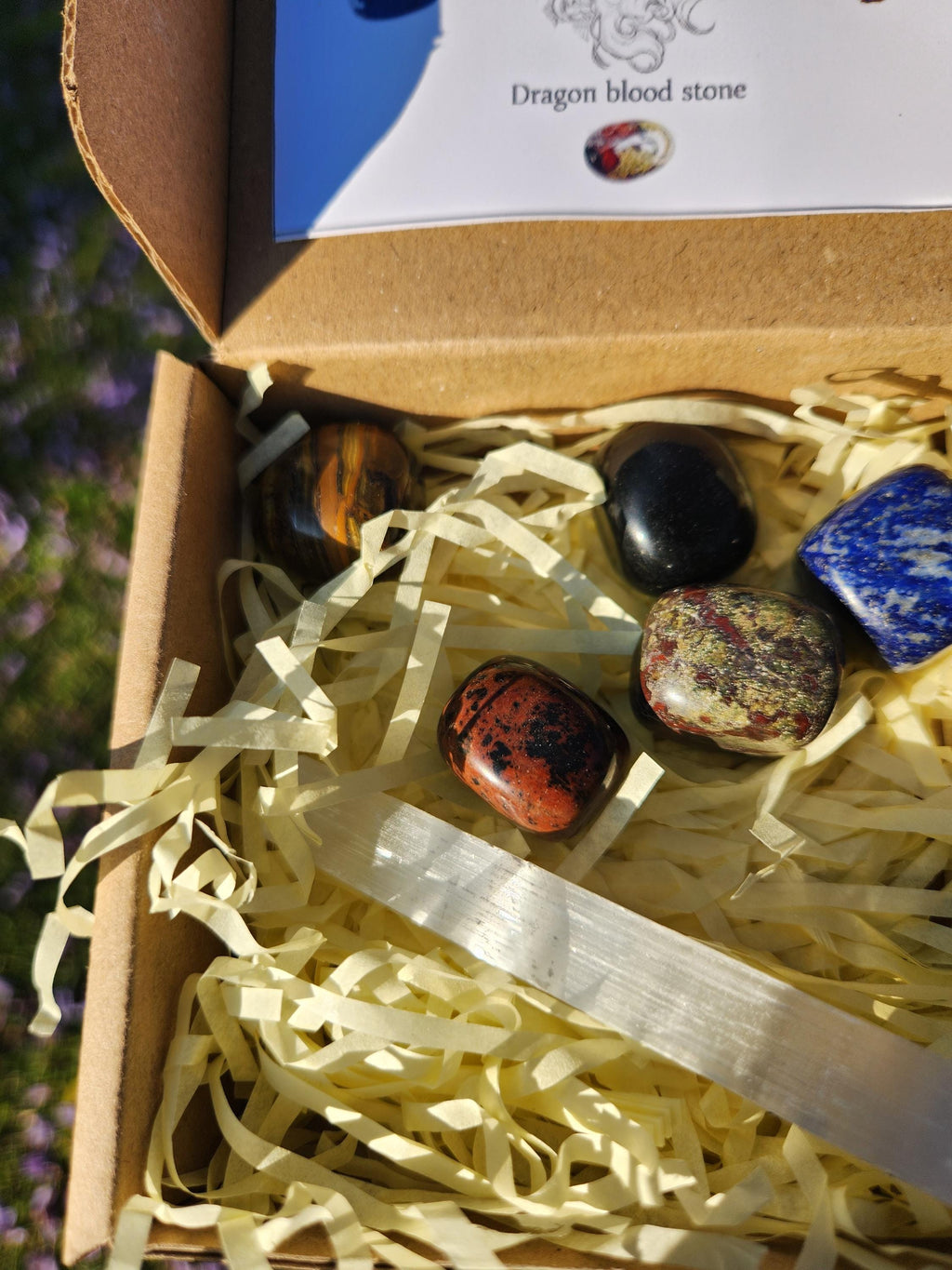 Capricorn Crystal Set — Grounding & Success Healing Stones with Selenite Charging Bar, Zodiac Crystal Gift Box (December 22 – January 19)