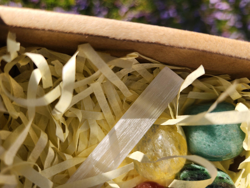 Gemini Crystal Set — Clarity & Expression Healing Stones with Selenite Charging Bar, Zodiac Crystal Gift Box (May 21 – June 21)