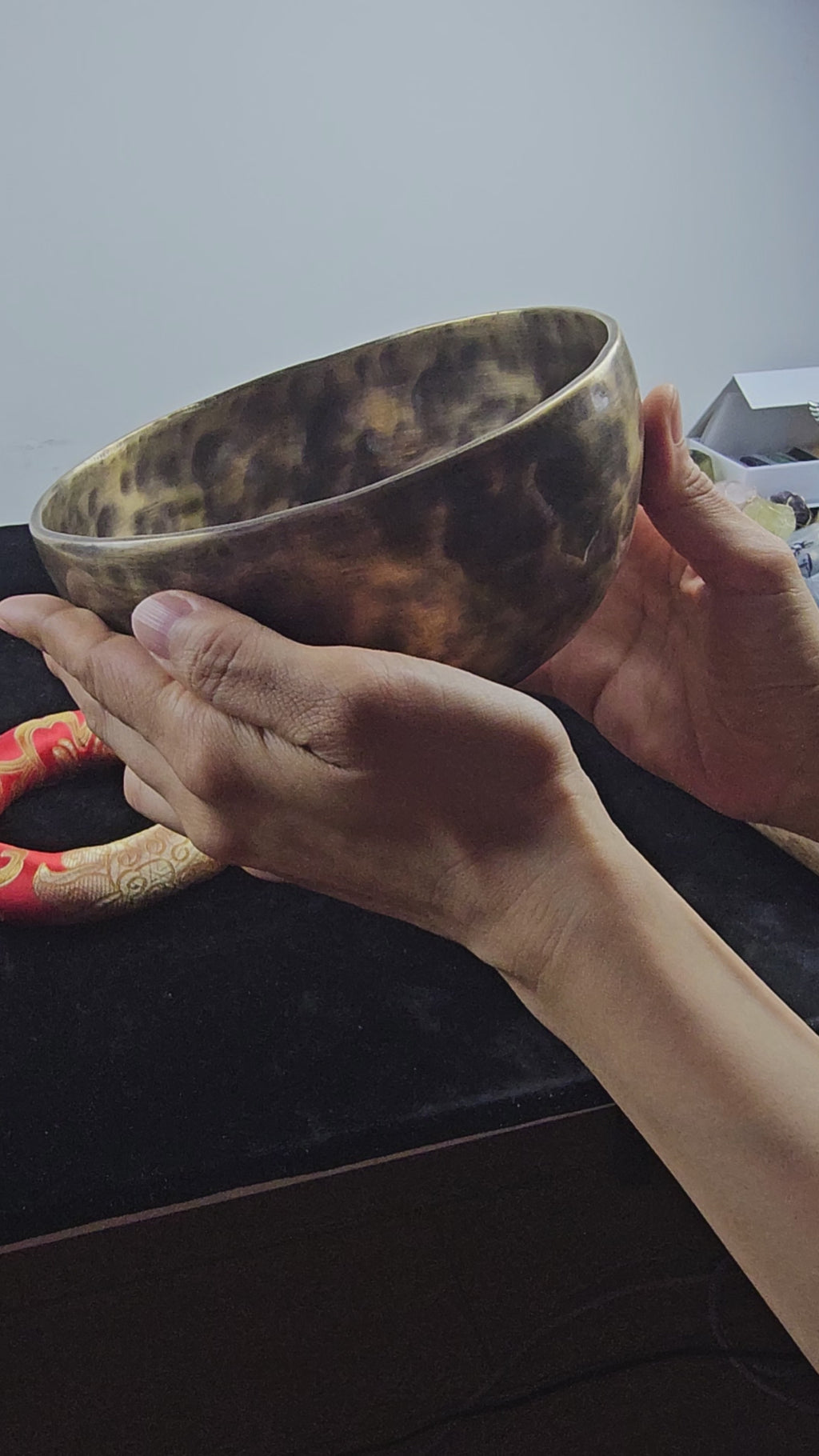 Tibetan Singing Bowl -bronze