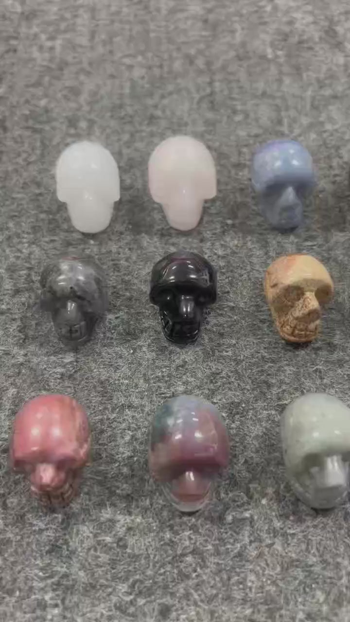 Crystal Skull Collection – Hand-Carved Gemstone Skulls for Energy, Healing and Décor