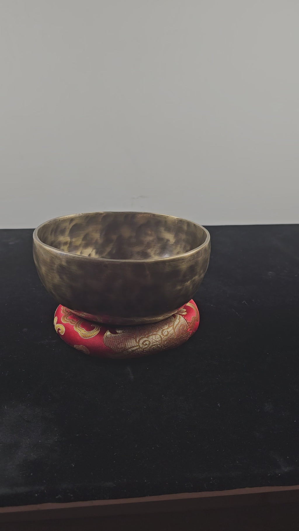 Tibetan Singing Bowl -bronze
